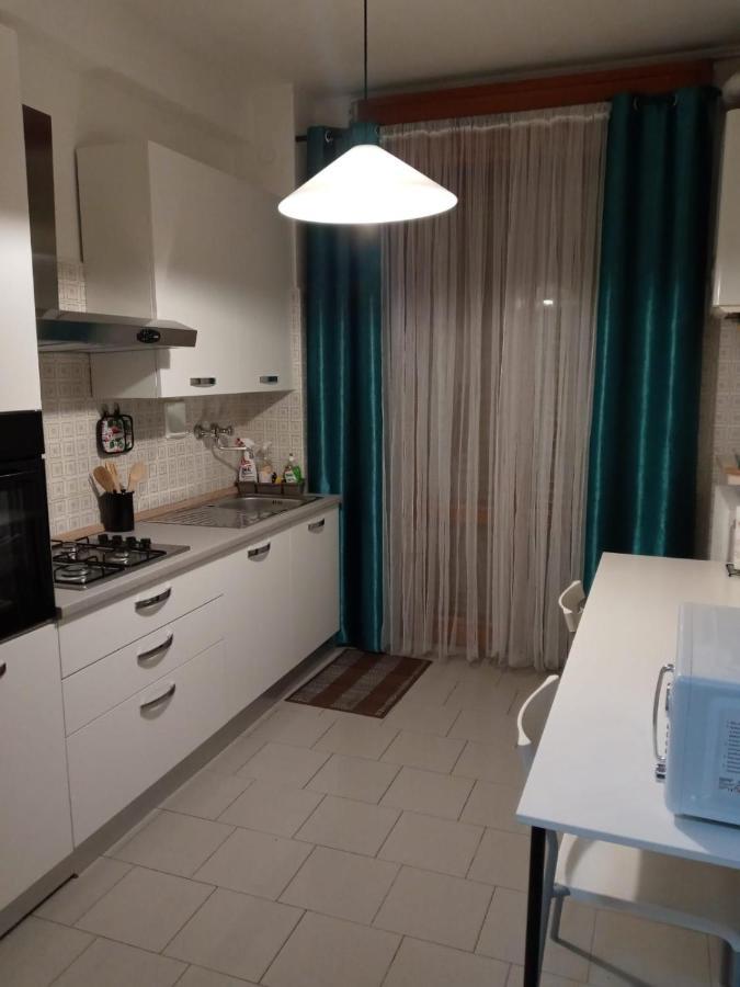 Sara Apartman Fidenza Kültér fotó