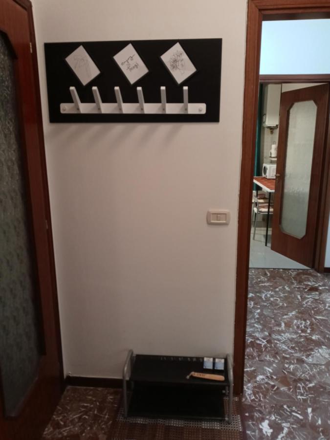 Sara Apartman Fidenza Kültér fotó