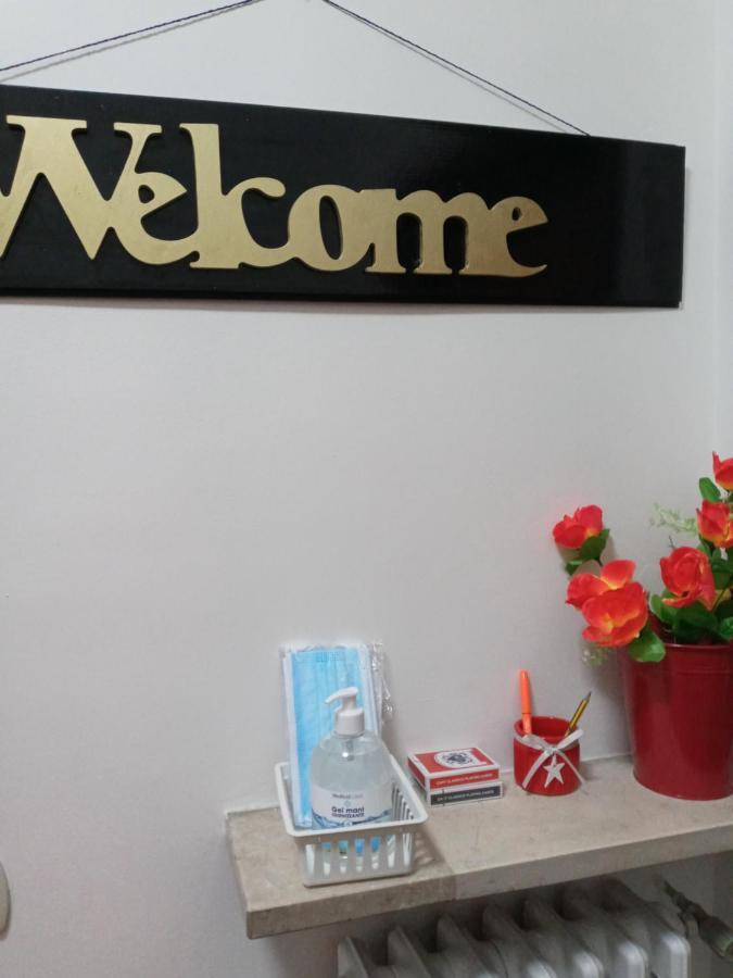 Sara Apartman Fidenza Kültér fotó